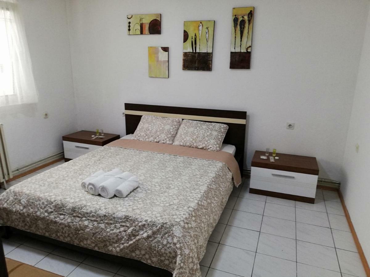 Apartments Naumovski Охрид Екстериор снимка